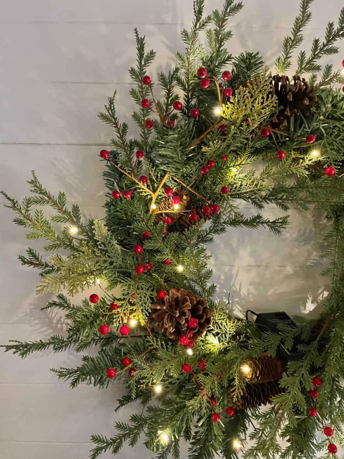 6 Best Cozy Christmas Living Room Ideas - At Home With The Barkers